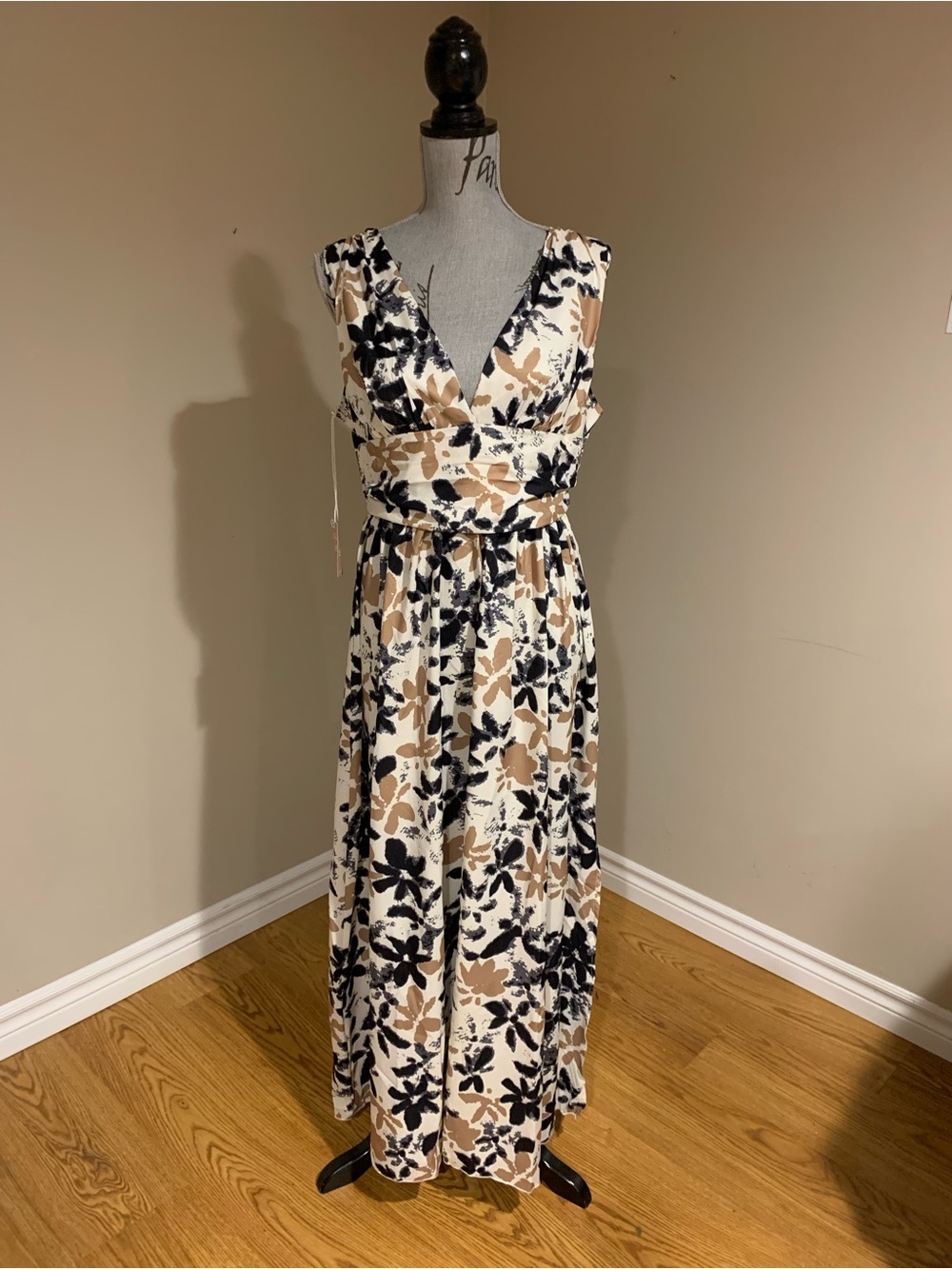 LAST ONE 🔥 Floral Print Deep V Neck Dress